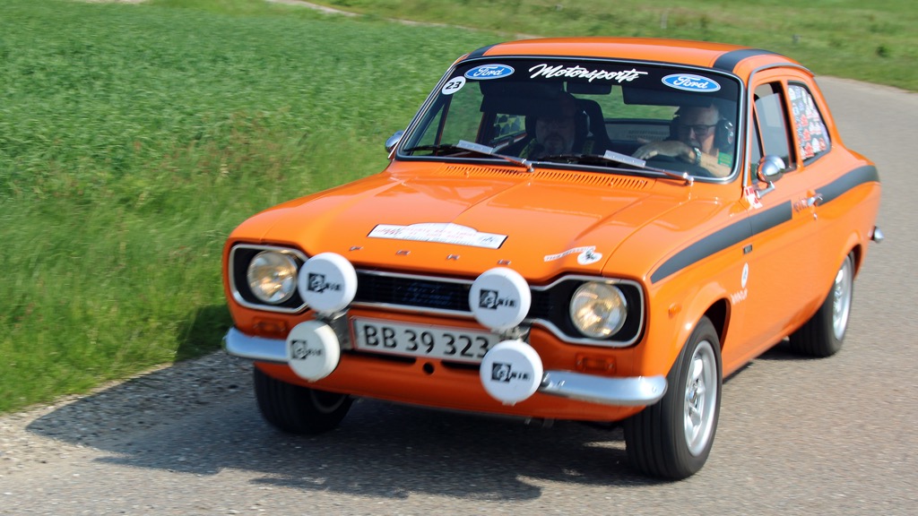 Det lokale hold, Finn Kristensen, Silkeborg og Erik Rasmussen, Ry ligger efter 3. afdeling af mesterskabet på en 3. plads i Expert-klassen i Finn Kristensens fine Ford Escort Mexico fra 1973.
(Foto: Bjarne Andersen)